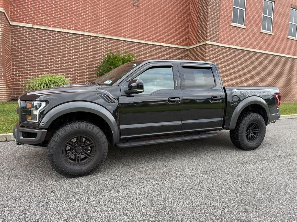Photo 5 of 2017 Ford F-150 Raptor