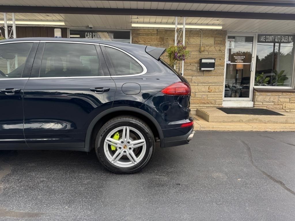 2018 Porsche Cayenne S E-Hybrid Platinum Edition - Image 5