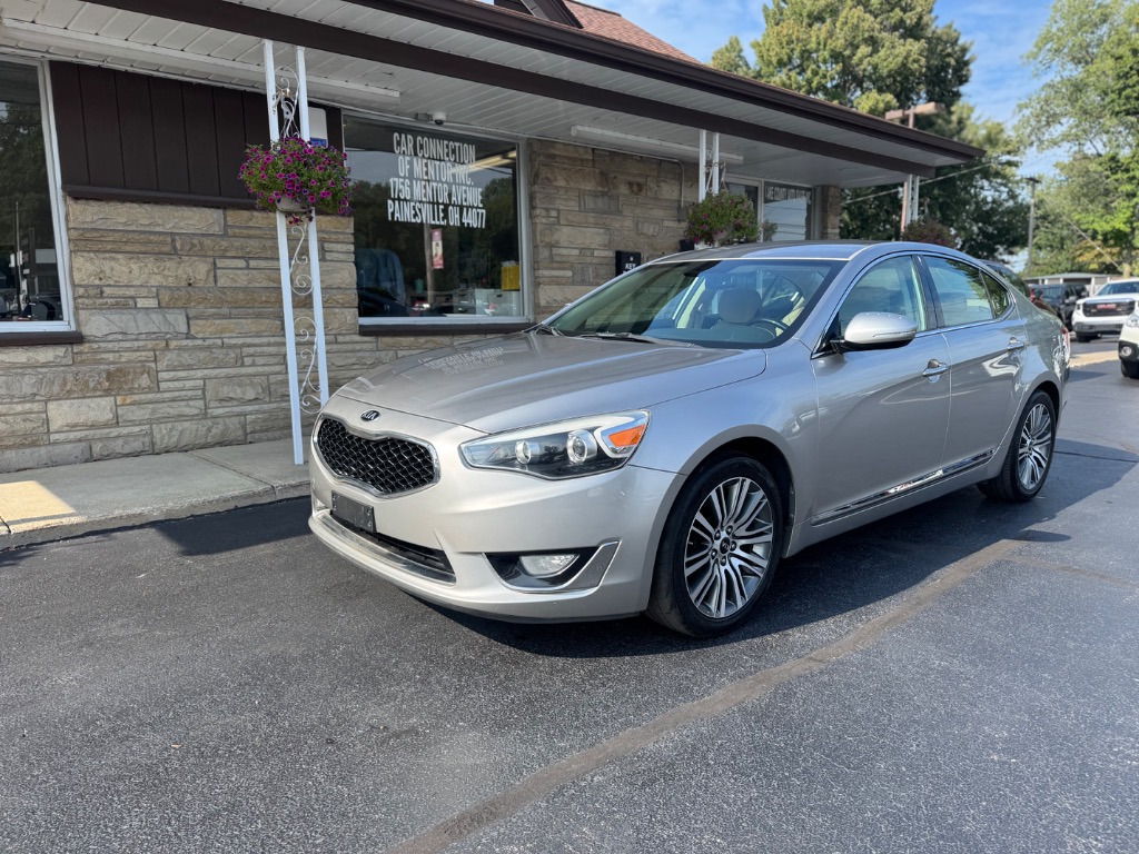 Silver 2014 Kia Cadenza Sedan Front-Wheel Drive 6-Speed Automatic