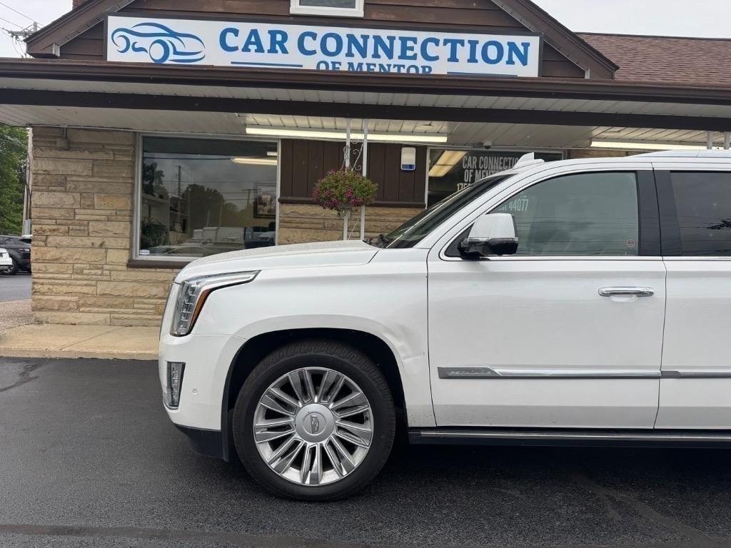Photo 4 of 2018 Cadillac Escalade ESV Platinum