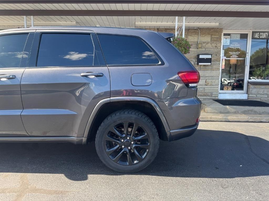 Photo 5 of 2018 Jeep Grand Cherokee Altitude