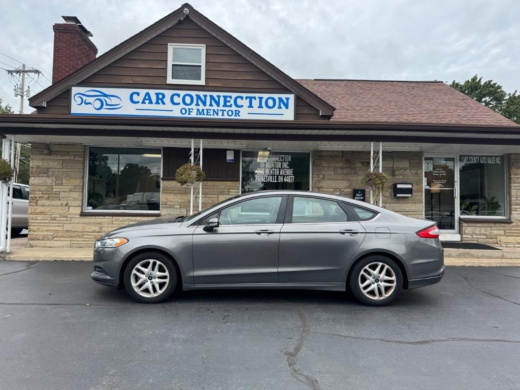 Gray 2014 Ford Fusion Sedan Front-Wheel Drive 6-Speed Automatic