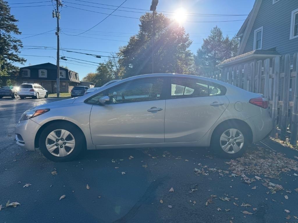  2016 Kia Forte LX   