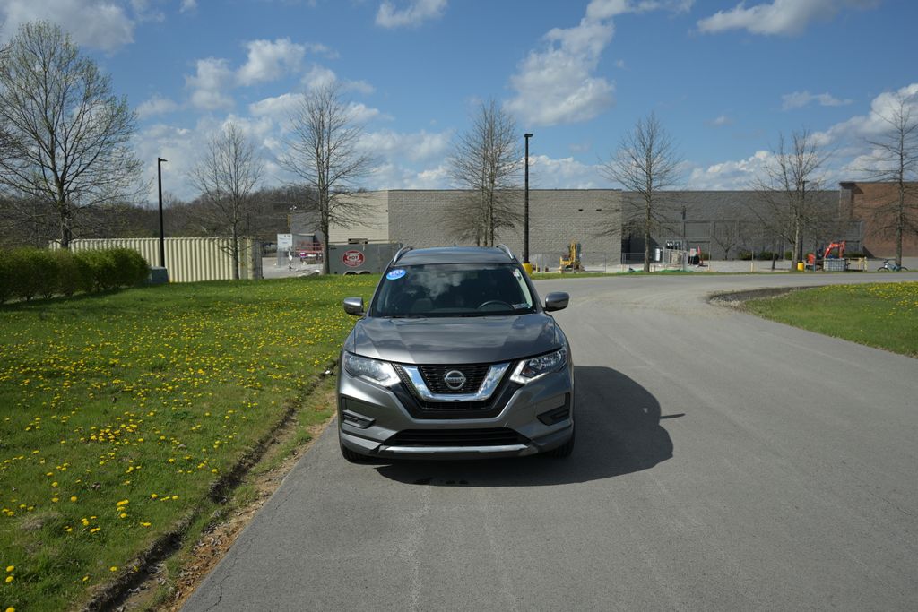 Photo 2 of 2019 Nissan Rogue SV