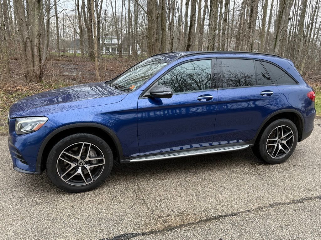 2018 Mercedes-Benz GLC GLC 300 4MATIC - Image 4