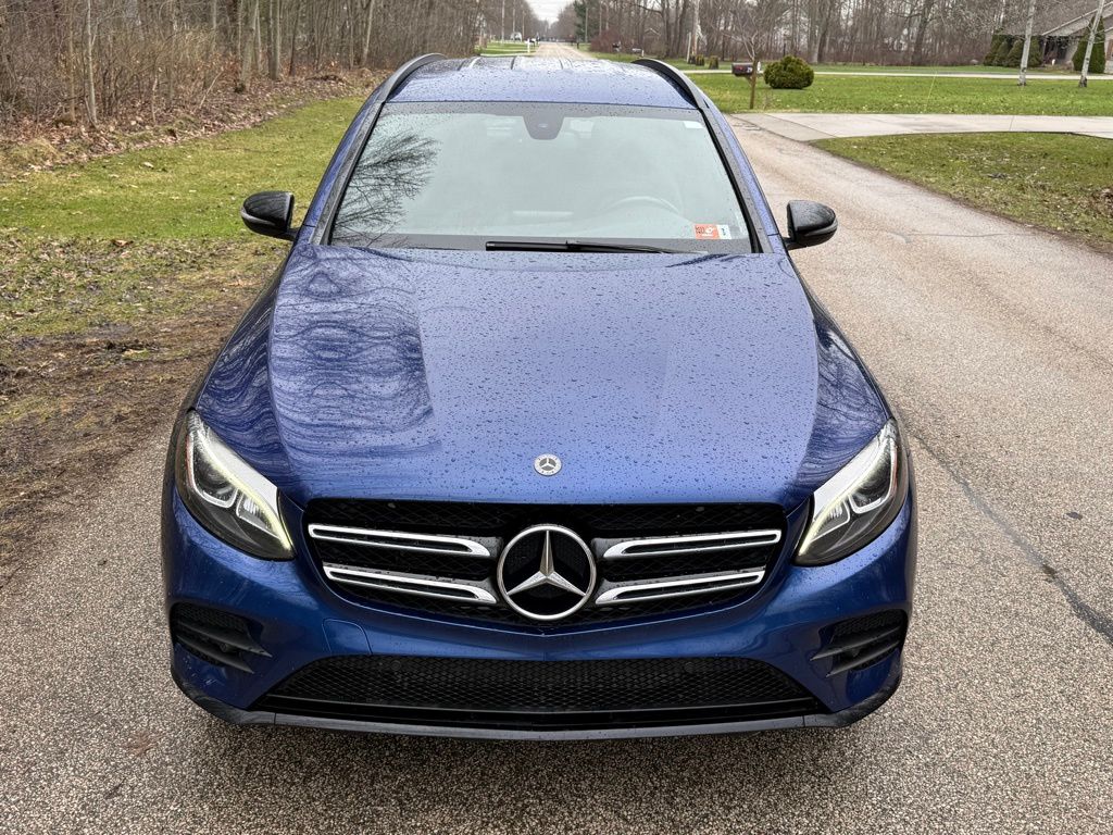 2018 Mercedes-Benz GLC GLC 300 4MATIC - Image 3
