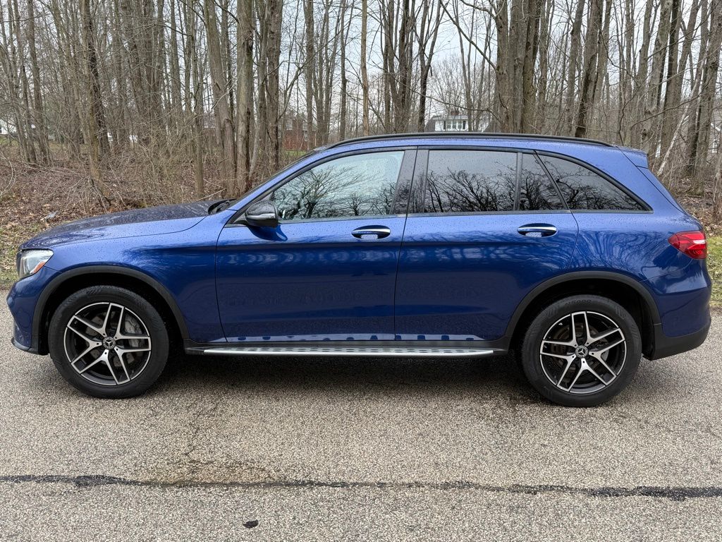 2018 Mercedes-Benz GLC GLC 300 4MATIC - Image 5