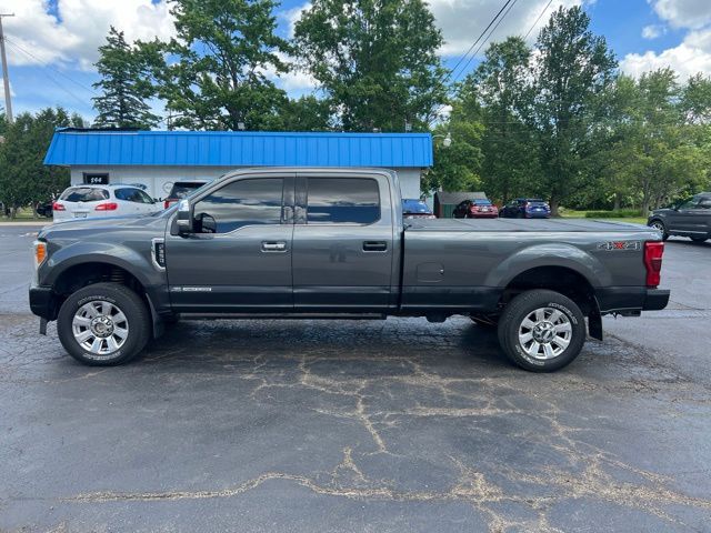 Photo 2 of 2017 Ford F-350 Super Duty Platinum