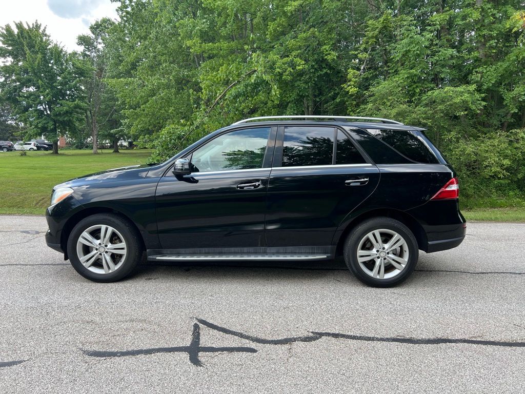 2015 Mercedes-Benz M-Class ML 350 4MATIC - Image 2