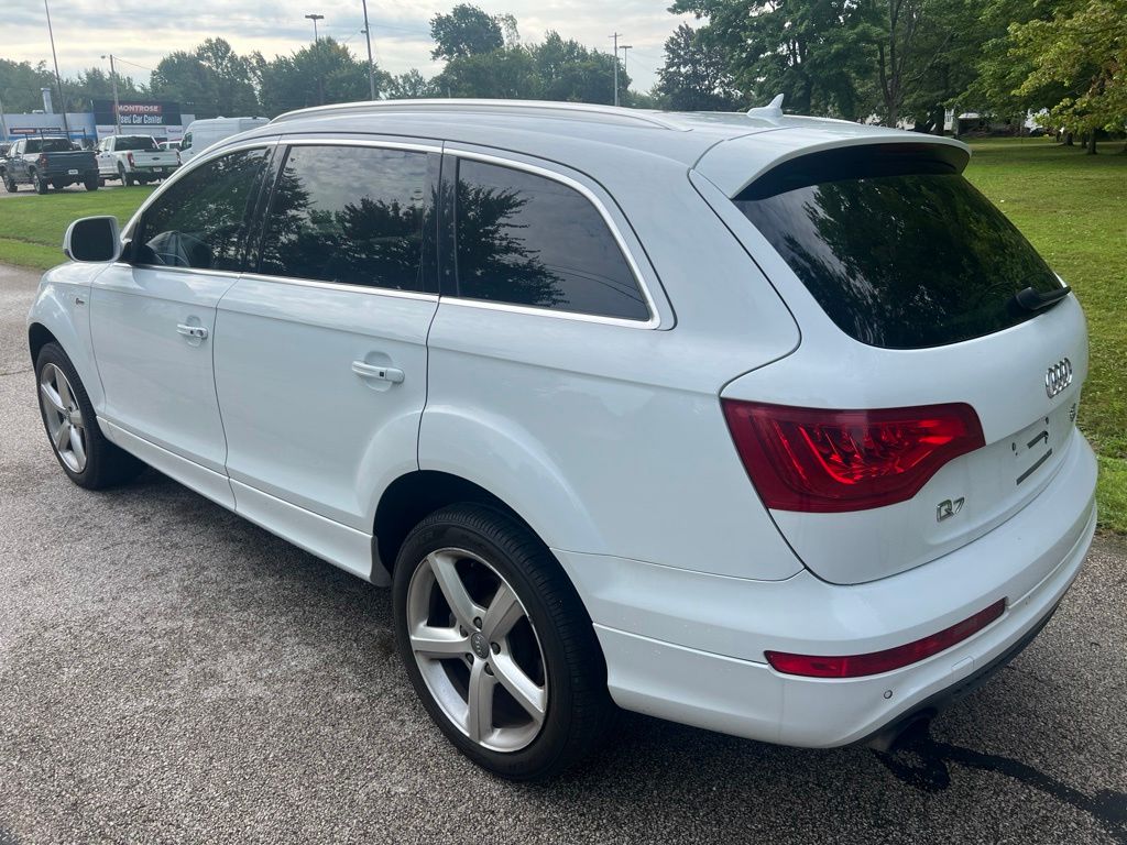 Photo 3 of 2015 Audi Q7 3.0T quattro S line Prestige