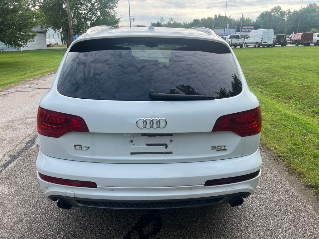 Photo 4 of 2015 Audi Q7 3.0T quattro S line Prestige
