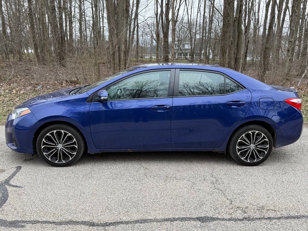 2014 Toyota Corolla S Premium - Image 5