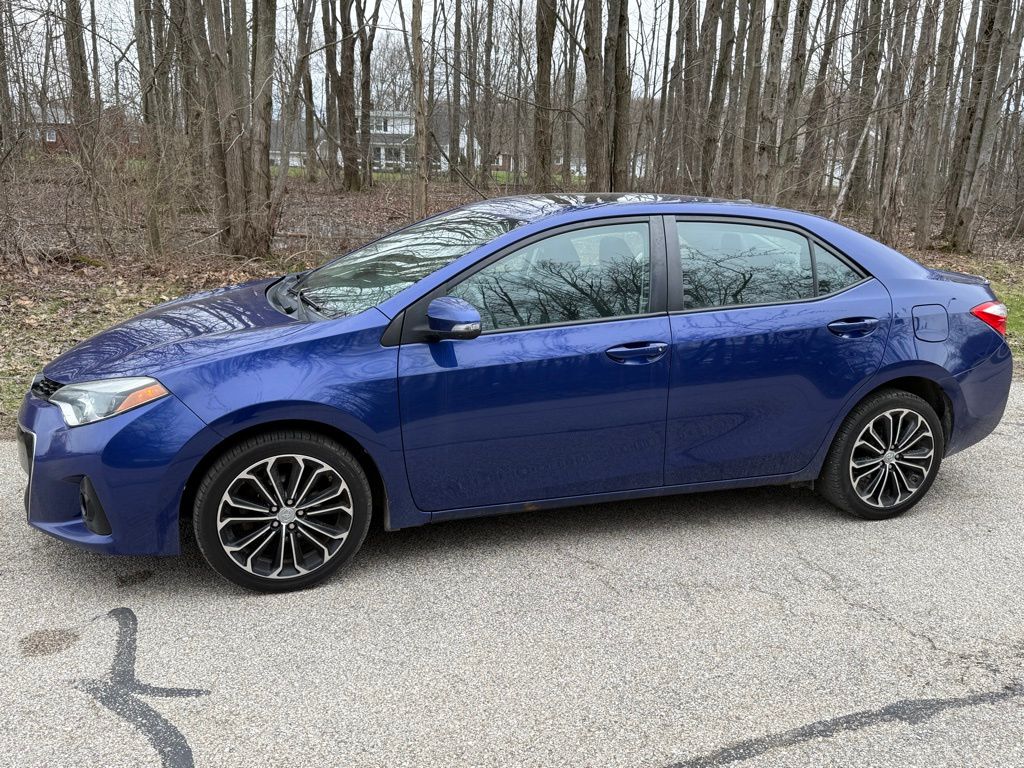 2014 Toyota Corolla S Premium - Image 4