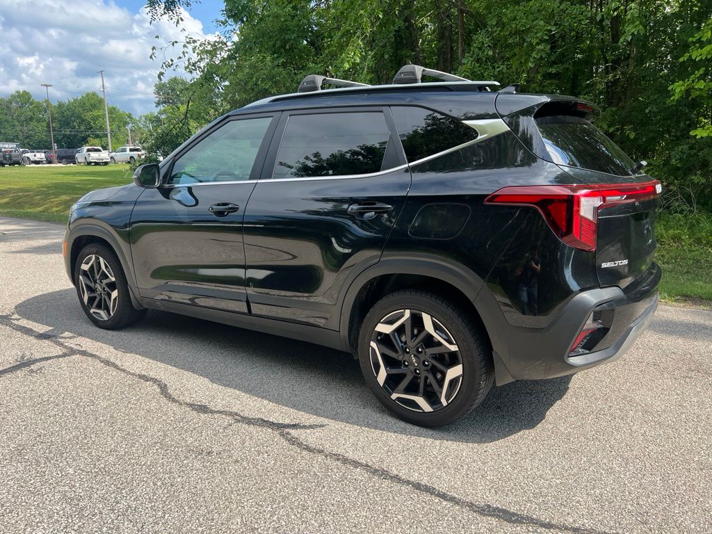 2024 Kia Seltos SX - Image 3