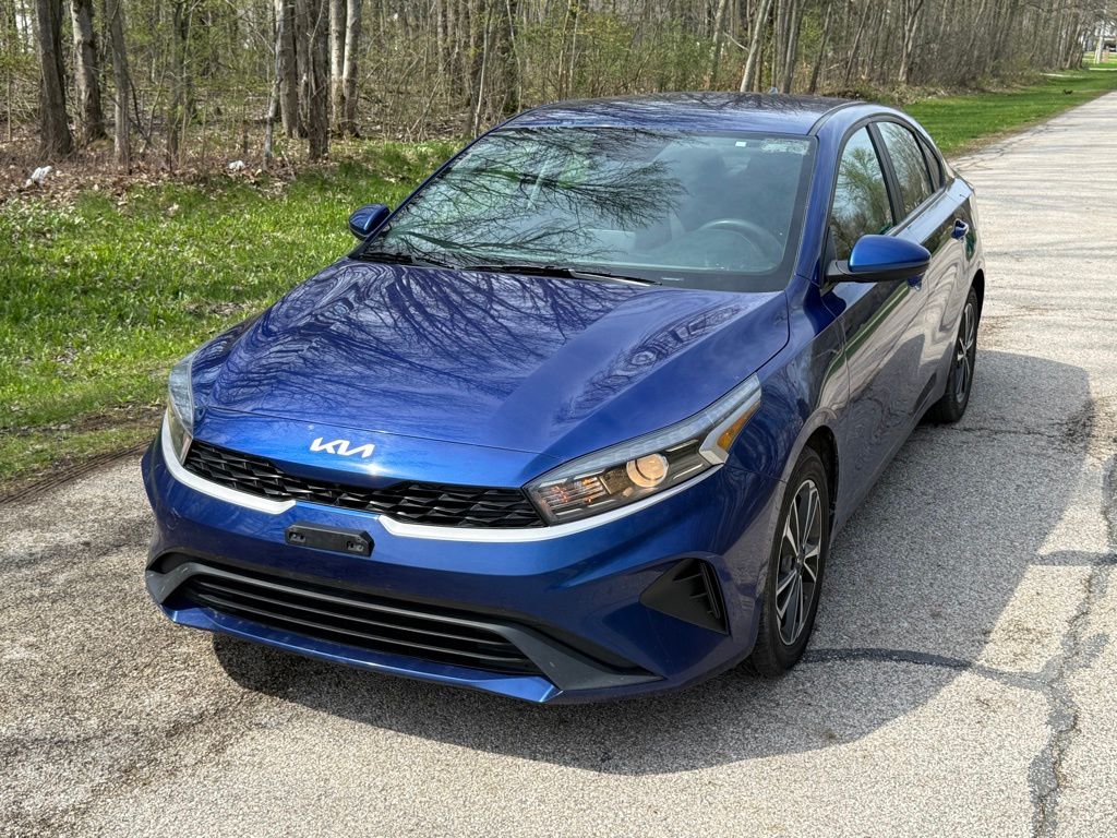 2023 Kia Forte LXS - Image 2
