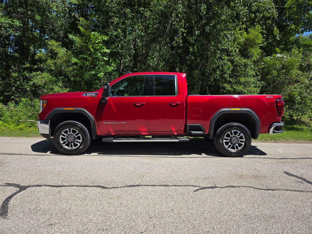 2022 GMC Sierra 2500HD SLE - Image 4