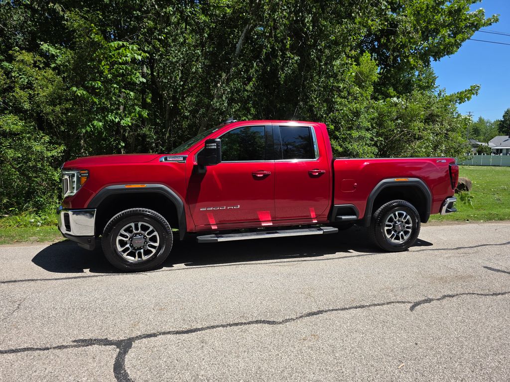 2022 GMC Sierra 2500HD SLE - Image 3