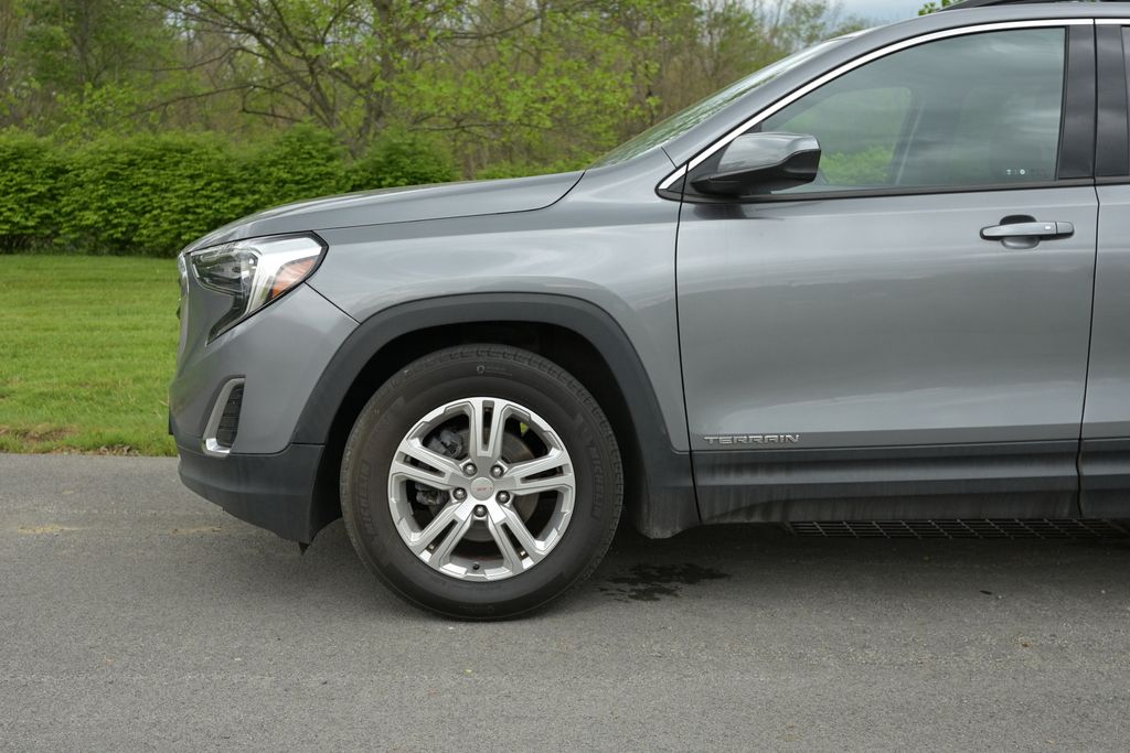 2020 GMC Terrain SLE - Image 2