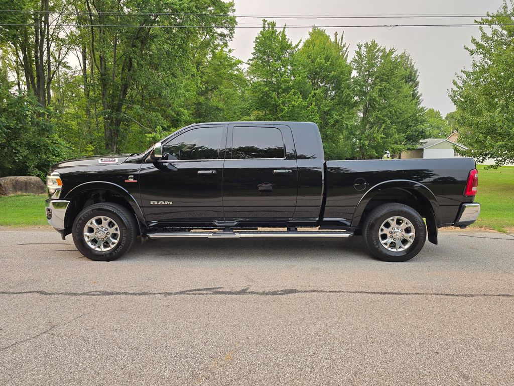 2022 Ram 3500 Laramie - Image 3