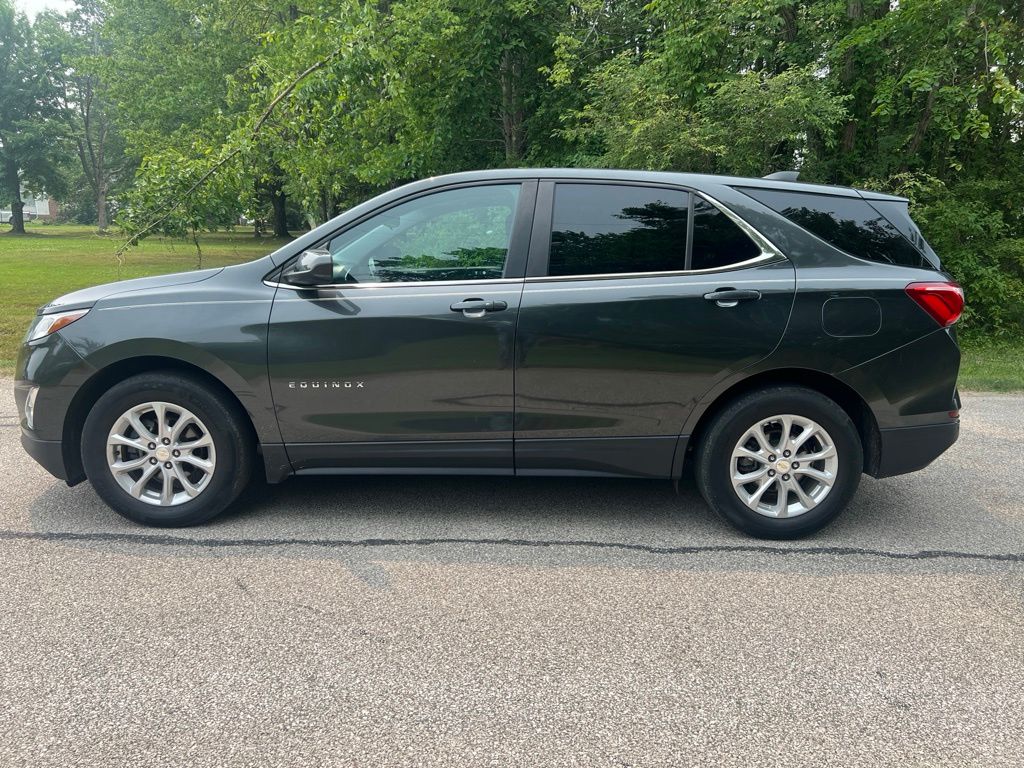 2021 Chevrolet Equinox LT - Image 2