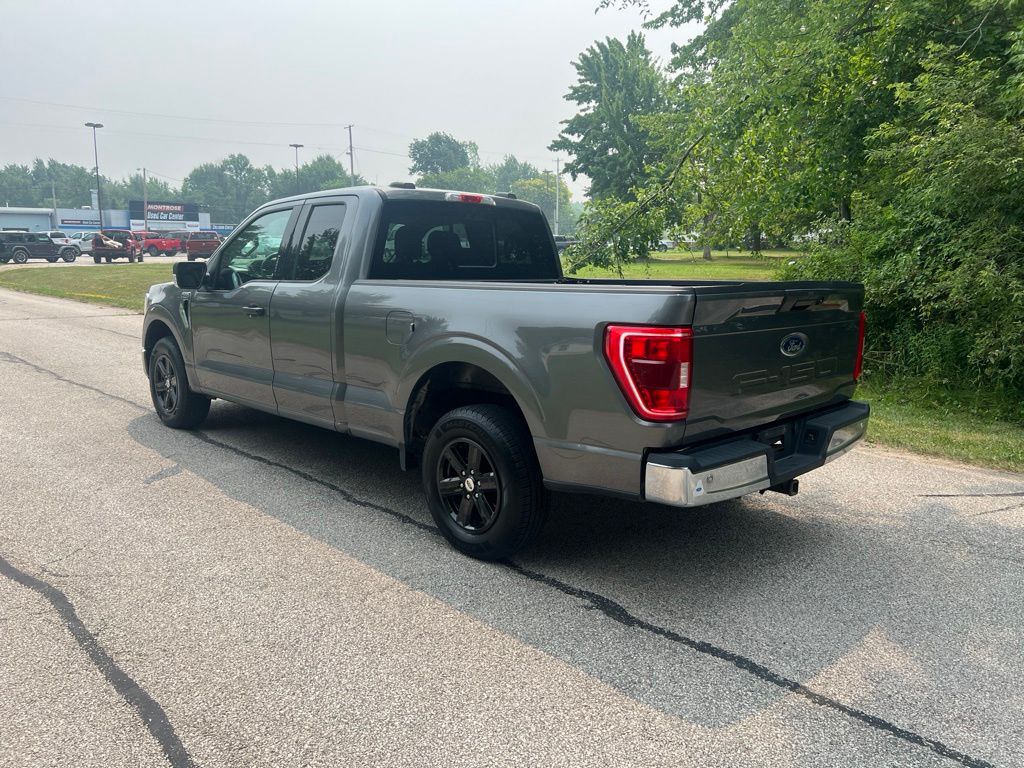 2021 Ford F-150 XLT - Image 3