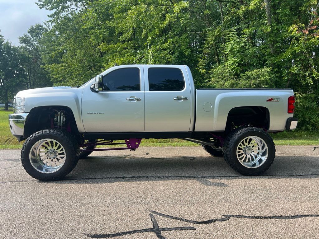 Photo 2 of 2012 Chevrolet Silverado 2500HD LTZ