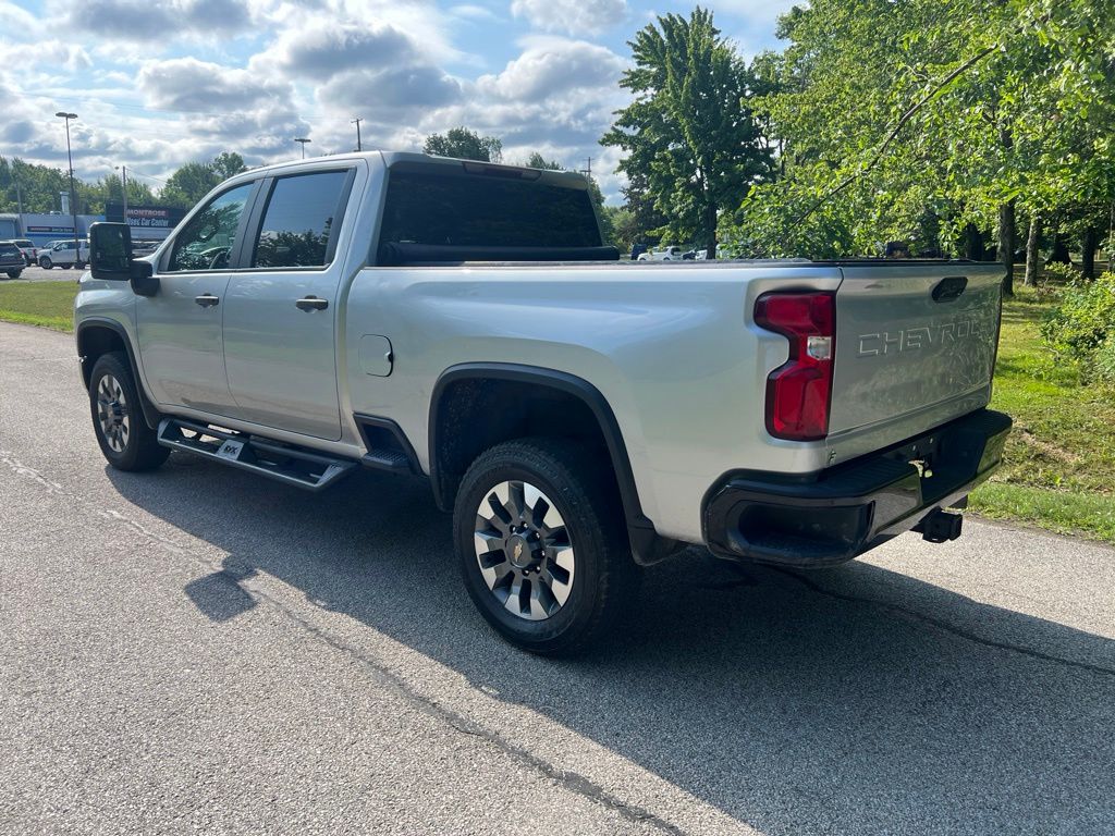 2021 Chevrolet Silverado 2500HD Custom - Image 3