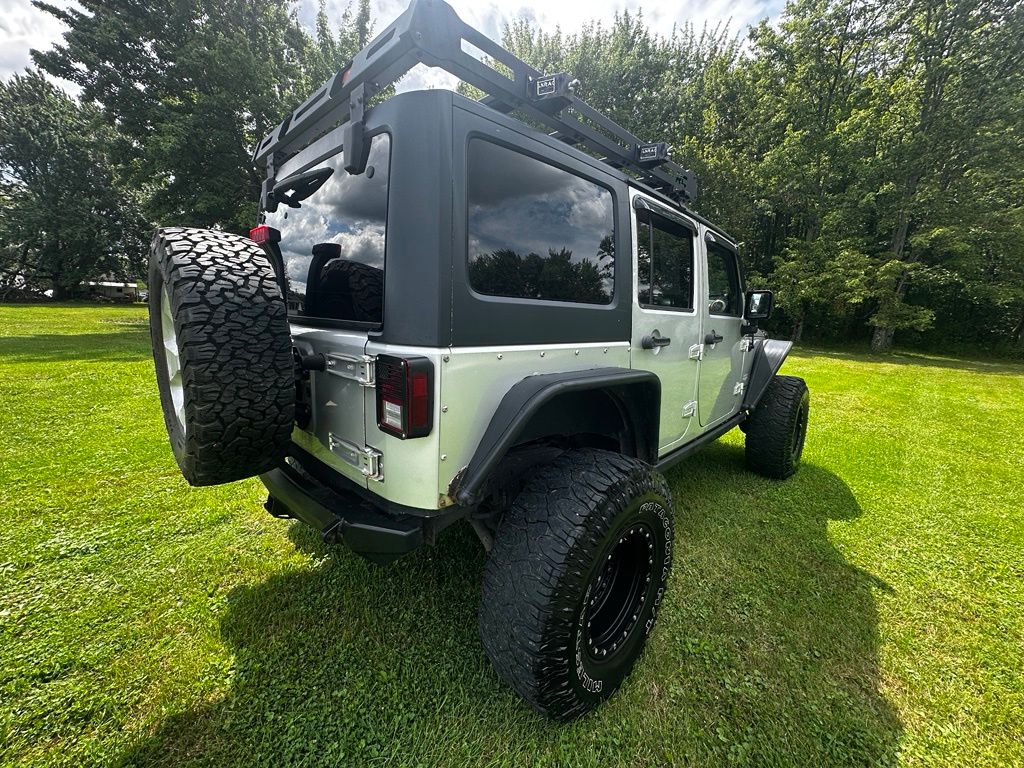 Photo 5 of 2011 Jeep Wrangler Unlimited Sahara