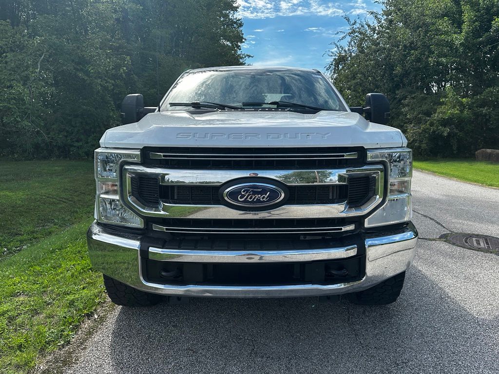 Photo 2 of 2022 Ford F-250 Super Duty XLT