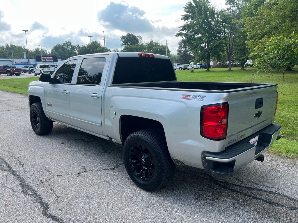 2017 Chevrolet Silverado 1500 LT - Image 3