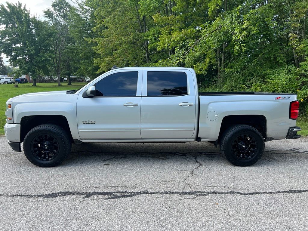 2017 Chevrolet Silverado 1500 LT - Image 2
