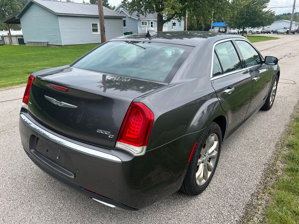 2015 Chrysler 300 C - Image 5