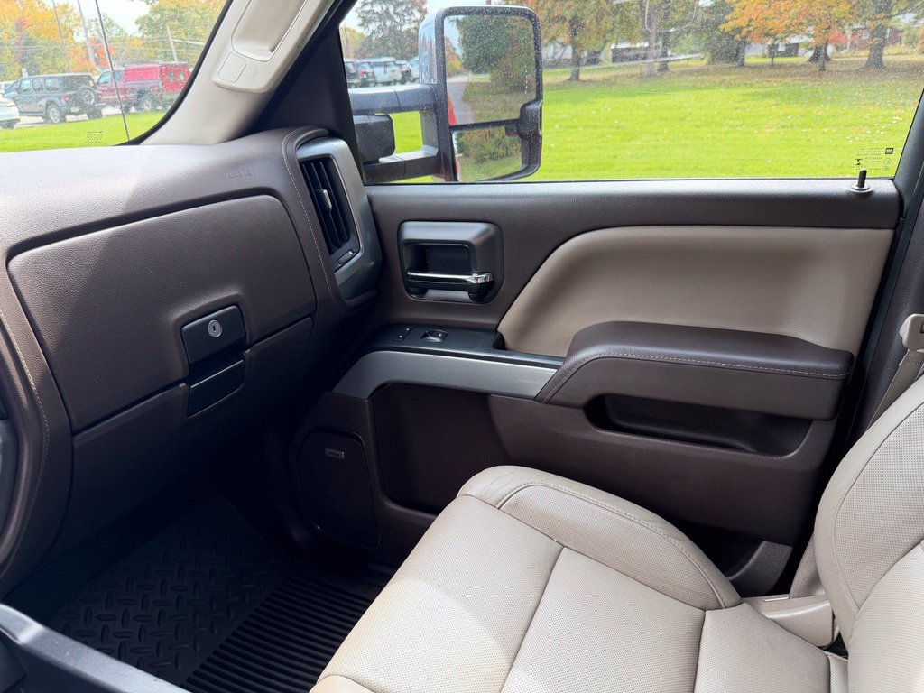2015 Chevrolet Silverado 2500HD LTZ - Photo 21