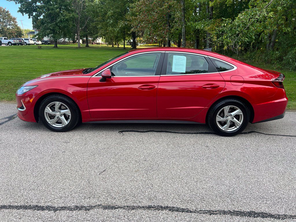 Photo 2 of 2022 Hyundai SONATA SE