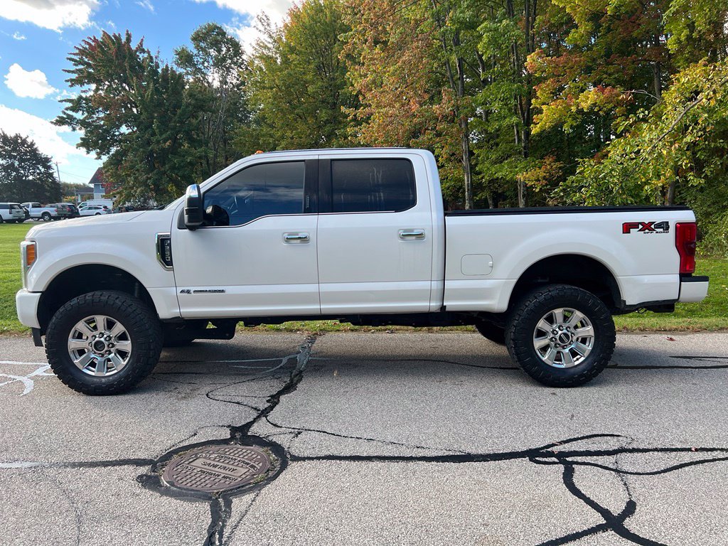 Photo 2 of 2018 Ford F-250 Super Duty Platinum