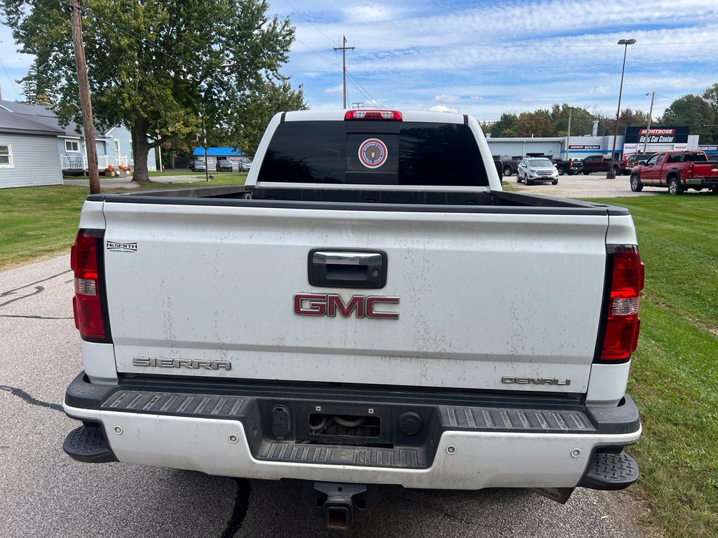 2016 GMC Sierra 2500HD Denali - Image 4