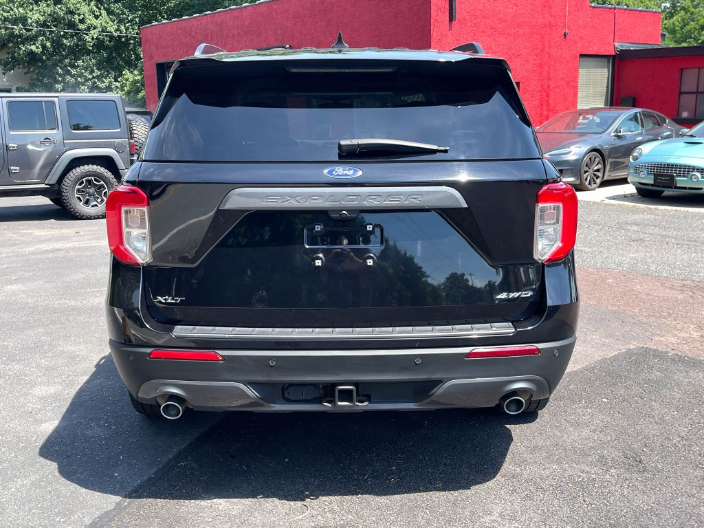 Photo 5 of 2021 Ford Explorer XLT