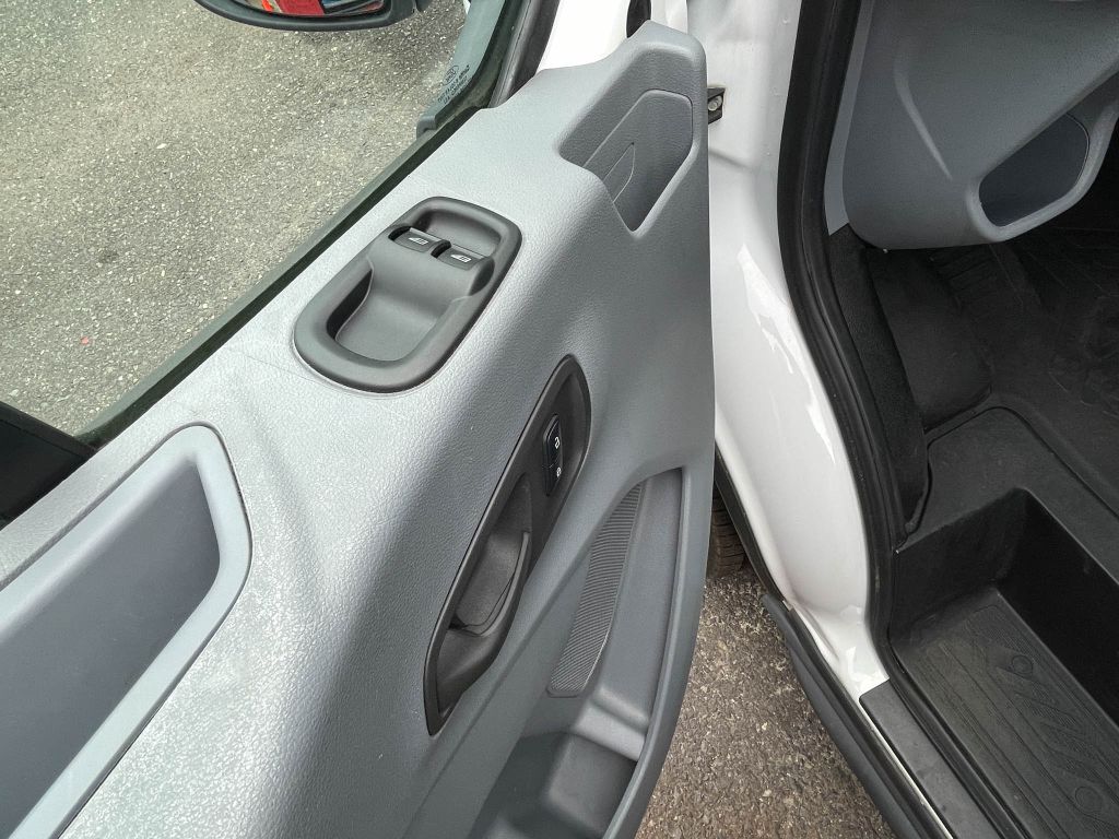 2018 Ford Transit Van Base - Photo 28