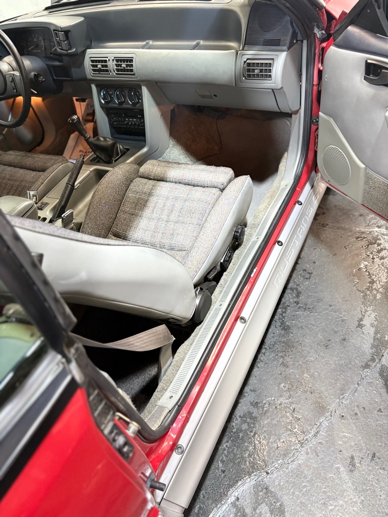 1987 Ford Mustang - Photo 38