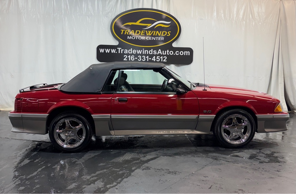 1987 Ford Mustang - Photo 7