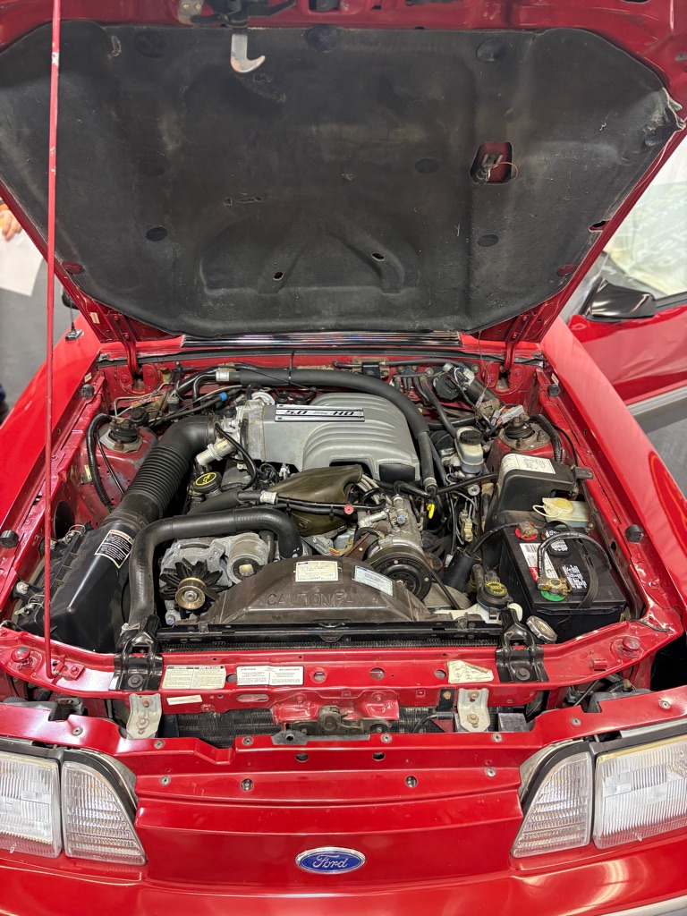 1987 Ford Mustang - Photo 18