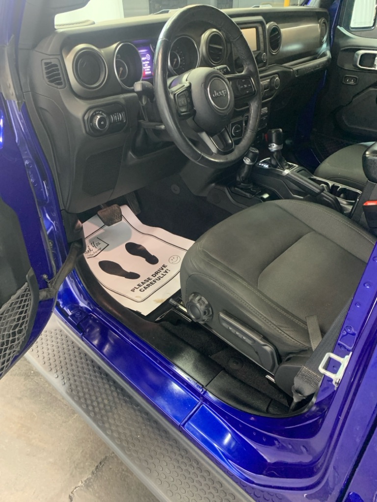 Photo 4 of 2018 Jeep Wrangler Unlimited Sport