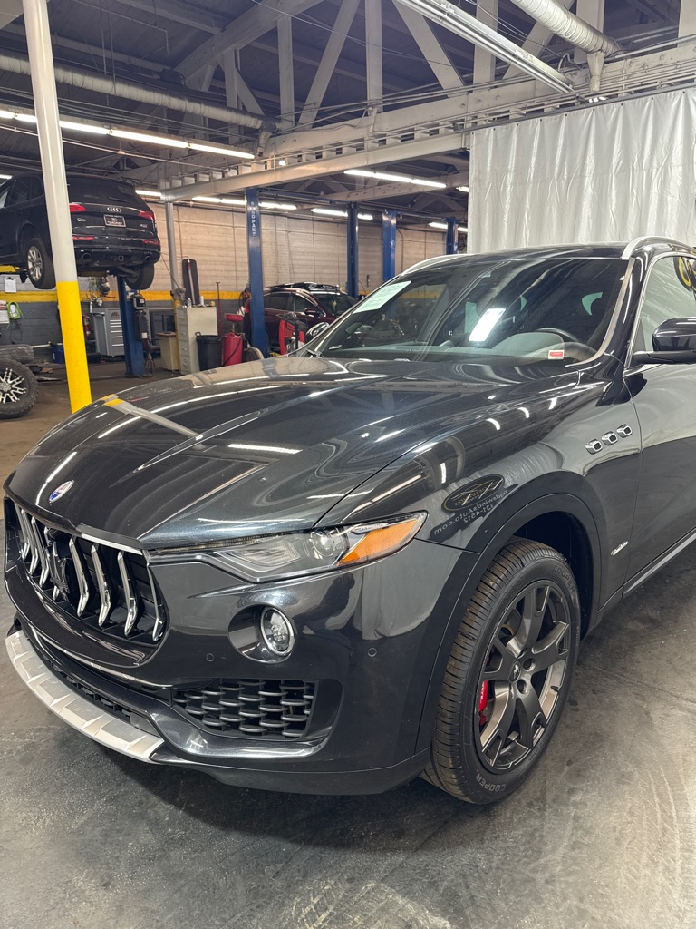 2018 Maserati Levante LUXURY - Image 3
