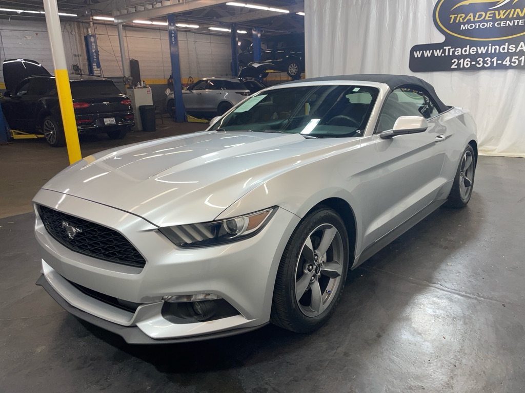 Photo 3 of 2017 Ford Mustang V6