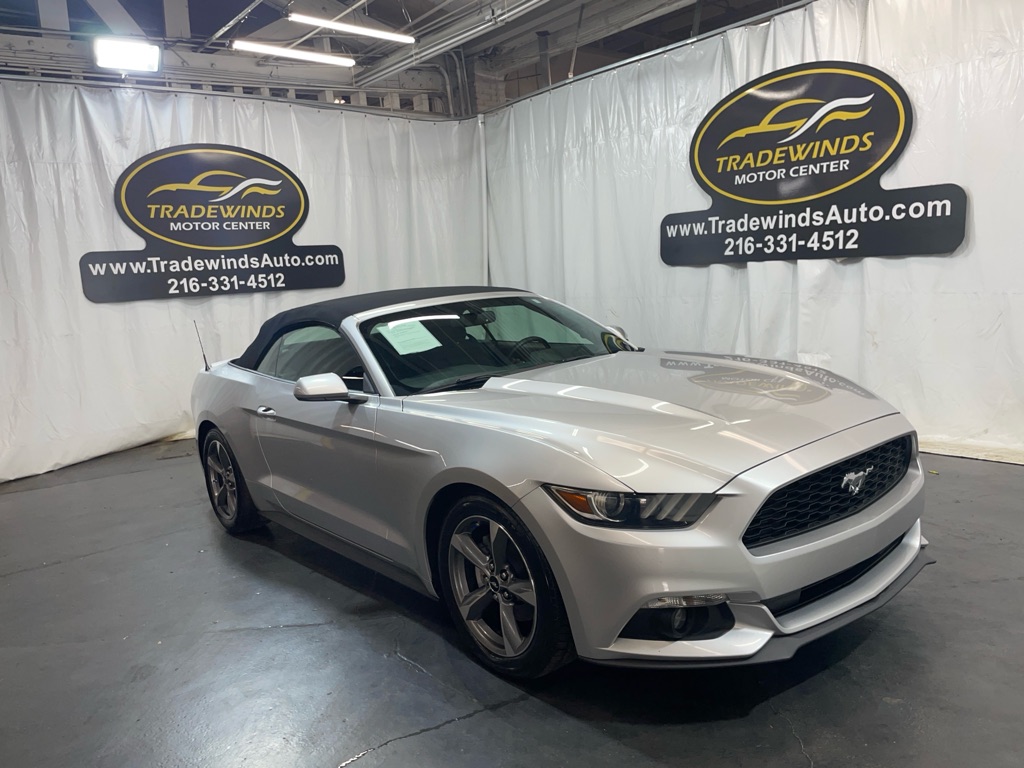 Photo 1 of 2017 Ford Mustang V6