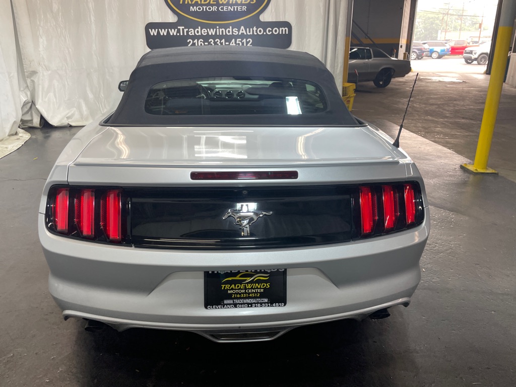 Photo 5 of 2017 Ford Mustang V6