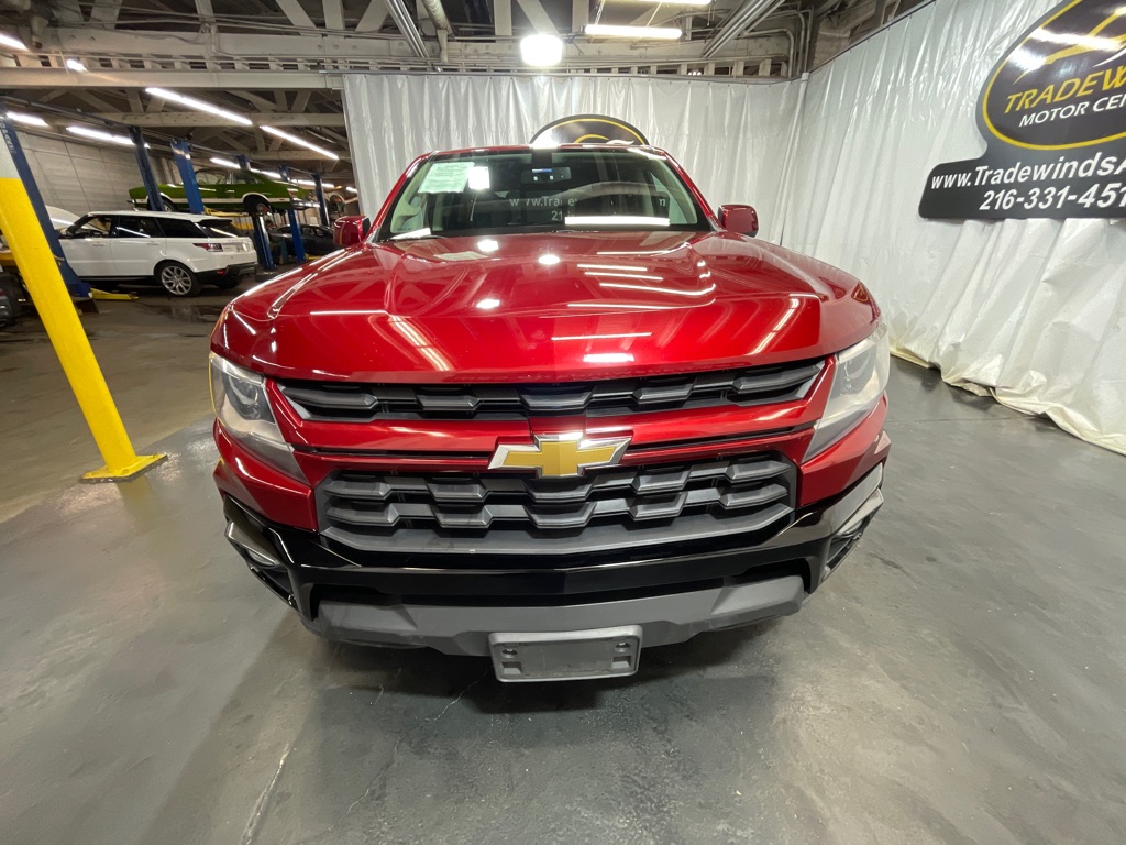 Photo 2 of 2021 Chevrolet Colorado LT