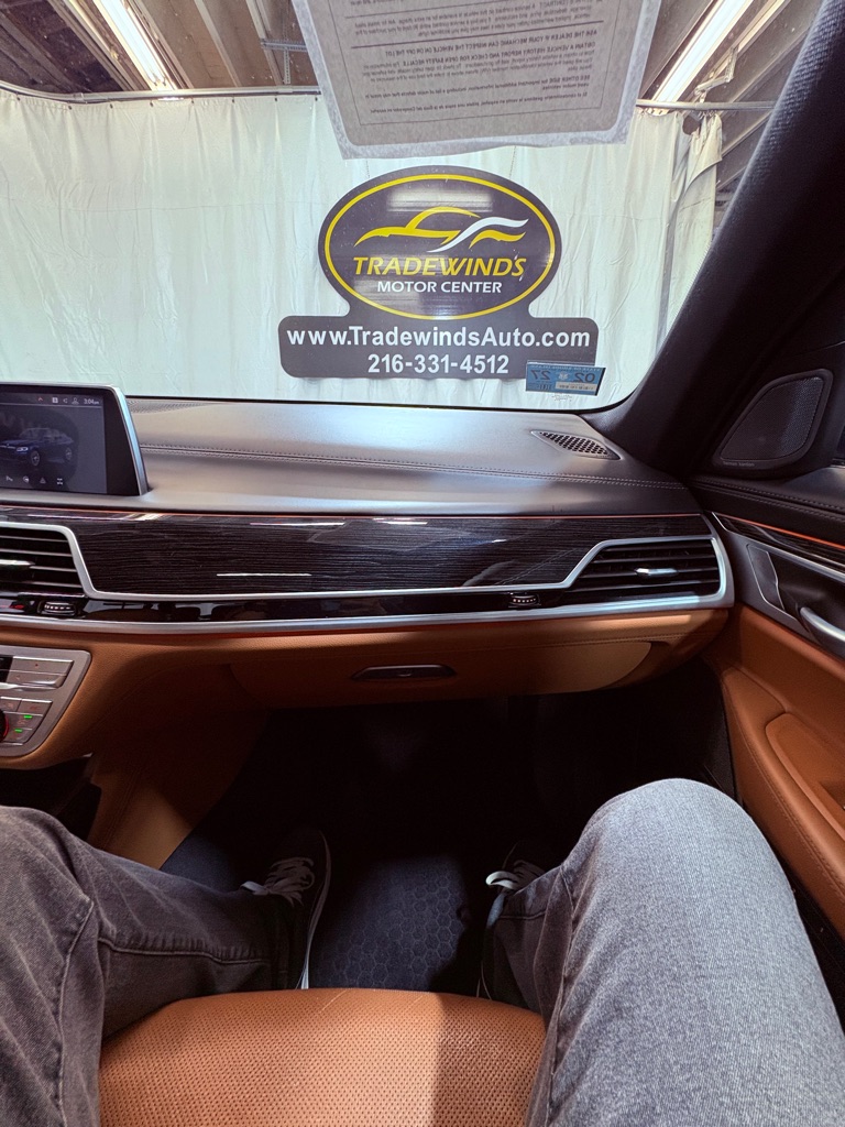 2020 BMW 7 Series 750i - Photo 27