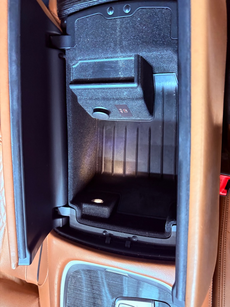 2020 BMW 7 Series 750i - Photo 22