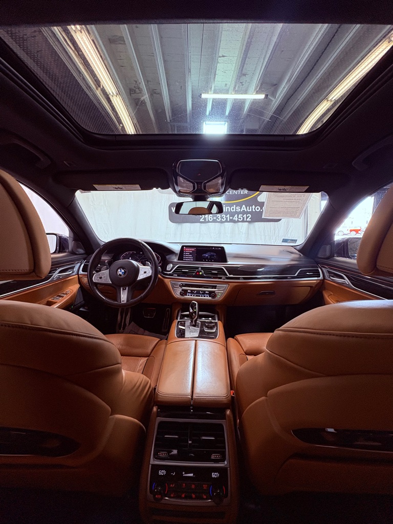 2020 BMW 7 Series 750i - Photo 38